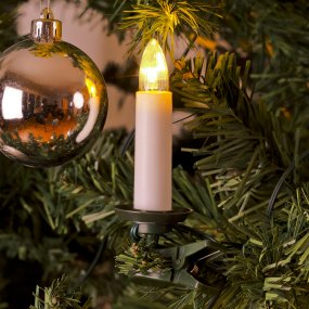 Julgransbelysning varmvit 35LED 27m Vit från Konstsmide - Slingan &auml;r 27,2 meter l&aring;ng med 80 cm mellan varje ljus.