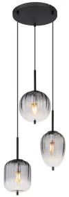 Attila Ø46 Rökfärgad från Globo Lighting - Tillverkad av mattsvart metall och r&ouml;kf&auml;rgat glas som &auml;r mjukt tonade, detta ger lampan ett unikt ljusspel som skapar en behaglig och sofistikerad st&auml;mning i rummet.
