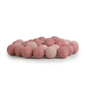 Irislights French rose 20 bollar Rosa från Irislights - Irislights French rose kommer sprida ljus och ge en varm k&auml;nsla runt om oavsett i vilket rum du &auml;n v&auml;ljer att h&auml;nga upp den i.