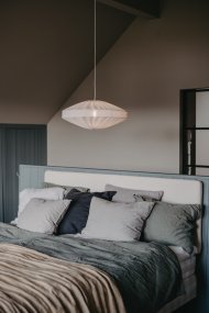 Alba skärm exkl. upphäng Ø58 Vit taklampa från Alde & Lind - Med linnetyget f&aring;r lampsk&auml;rmen Alba ett sofistikerat och elegant uttryck.