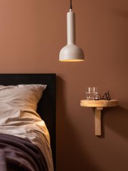 Bainbridge Ø15 Beige fönsterlampa från PR Home - Tak/f&ouml;nsterlampa Bainbridge &auml;r en stilren pendel i gjuten metall.