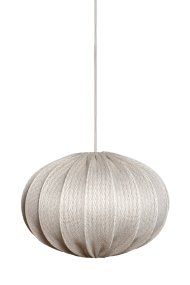 Moon skärm exkl. upphäng Ø58 Offwhite taklampa från Alde & Lind - Moon &auml;r en modern lampsk&auml;rm i en klassisk uppdaterad form tillverkad i ett gr&ouml;vre tyg som ger ett varierande uttseende, t&auml;nd som sl&auml;ckt.