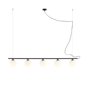 Beryl 140cm Svart från Artera - Perfekt f&ouml;r att skapa en varm och inbjudande atmosf&auml;r i matsalen eller k&ouml;ket, samtidigt som den fungerar som ett stilrent designelement.