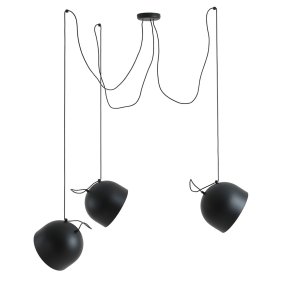 Noor 3xØ20 Svart taklampa från Artera - Perfekt f&ouml;r den som vill ha en lampa som fungerar b&aring;de som belysning och som ett i&ouml;gonfallande designelement i hemmet.