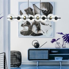 Rory 115cm Transparent taklampa från Emibig Lighting - Placeras den ovanför ett matbord eller en köksö blir den ett tydligt blickfång och tillför rummet en unik karaktär.