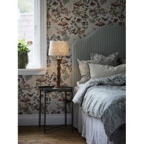 Lodge 60cm Ljusgrön bordslampa från PR Home - Lodge bordslampa har en klassisk stil med praktfulla former.