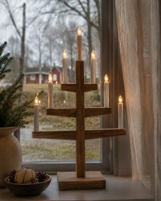 Trapp Brun från Star Trading - Placera ljusstaken exempelvis i f&ouml;nstret f&ouml;r att skapa en h&auml;rlig adventst&auml;mning i hemmet.