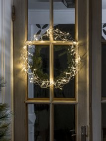 Krans LED Ø45 Silver från Konstsmide - En dekorativ LED-krans som sprider ett varmt och st&auml;mningsfullt sken i hemmet.