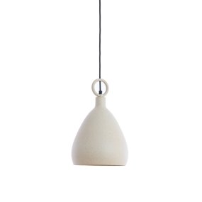 Risari Ø24 Sand taklampa från Light & Living - Risari &auml;r en stilfull takpendel i ljus sandf&auml;rg med subtila och naturliga bruna st&auml;nk &ouml;ver hela sk&auml;rmen.