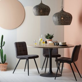 Emine Ø43 Brons taklampa från Light & Living - Emine &auml;r en elegant taklampa i metall med en brunguldig finish och ett detaljerat stansat m&ouml;nster.