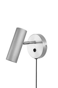 Hubble Borstad stål läslampa från Globen Lighting - Hubble &auml;r en modern v&auml;gglampa med tubformad enkel r&auml;fflad sk&auml;rm i metall.