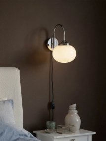 Elsy 30cm Vit från PR Home - Elsy sprider ett behagligt ljus och ing&aring;r i en serie med flera matchande modeller f&ouml;r en enhetlig belysning i hemmet.