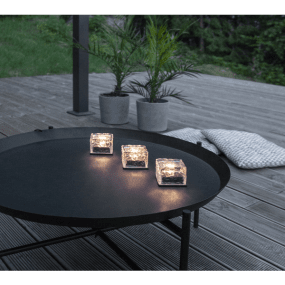 Icecube 3-pack Transparent från Star Trading - Set med 3st dekorativa solcellsdrivna &ldquo;iskuber&rdquo; som ger ett st&auml;mningsfullt inslag i tr&auml;dg&aring;rden.