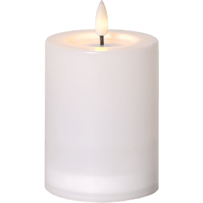 Flamme Saul 13cm Vit solcellslampa från Star Trading - Solcellsljuset Flamme Saul &auml;r ett vitt plastljus som passar bra att lysa upp i en lykta eller som dekoration p&aring; till exempel en uteplats eller balkong.