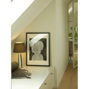 Leya 54cm Grön bordslampa från PR Home - Leya &auml;r en komplett bordslampa med en matchande sk&auml;rm som ger ett stilfullt och harmoniskt intryck.