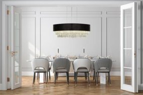 Glamour 100cm Svart taklampa från Searchlight - Den ovala formen ger ett modernt intryck och skapar en harmonisk balans mellan dramatik och sofistikation.