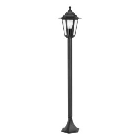 Laterna 100cm Svart pollare från Eglo - Den robusta konstruktionen med IP44 g&ouml;r lampan t&aring;lig mot v&auml;der och vind, samtidigt som den eleganta formen passar i de flesta utomhusmilj&ouml;er.