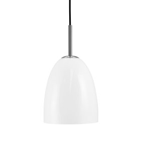 Jazz Ø18 Borstad stål taklampa från Dyberg Larsen - Tillverkad i vackert opalglas med ett upph&auml;ng i borstat st&aring;l ger den ett stilrent uttryck som passar in i alla hem.