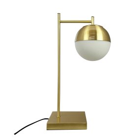 Caen 45cm Mässing/vit bordslampa från Dyberg Larsen - Caen bordslampa &auml;r tillverkad i borstad m&auml;ssing och har en vacker glaskupol som ger ett varmt och mjukt ljus.