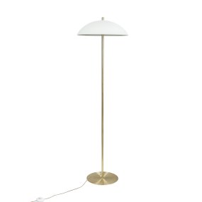 Globus Mässing/beige från Dyberg Larsen - Lampan &auml;r tillverkad i metall och kombinerar en mjuk beige ton med detaljer i m&auml;ssingfinish, vilket ger ett harmoniskt och modernt uttryck.