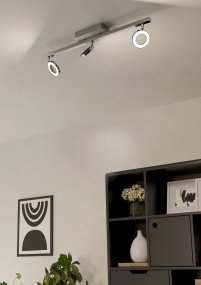 Cardillo 3 Krom från Eglo - Cardillo &auml;r en modern och stilren spotlight av metall med en elegant kromfinish.