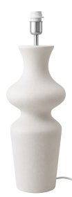 Belladona 60cm Vit från Hallbergs - Den vita, strukturerade finishen framh&auml;ver lampans organiska former och g&ouml;r den enkel att kombinera med olika typer av lampsk&auml;rmar och inredningsstilar.