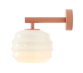 Puff 23cm Korall vägglampa från Artera - Puff &auml;r en charmig v&auml;gglampa som kombinerar mjuka former med en modern och stilren design.