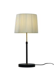 Ezai 55cm Svart/mässing bordslampa från Aneta Lighting - Med lampfot av metall i svart och matt m&auml;ssing samt med sk&auml;rm av textilband i beige f&auml;rg.
