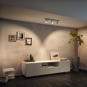 Star 3 vit spotlight från Philips - Med Philips WarmGlow LED-spotlights kan du smidigt dimra till r&auml;tt ljusstyrka &ndash; fr&aring;n funktionell belysning med mycket ljus till ett mysigt och v&auml;lkomnande varmt sken.