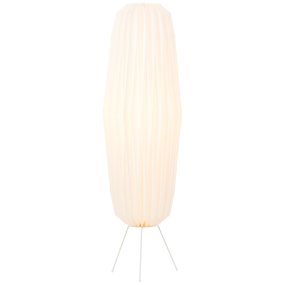 June golvlampa från Brilliant - Oavsett om den placeras &ouml;ver matbordet, k&ouml;ks&ouml;n eller i vardagsrummet blir June en dekorativ detalj som samtidigt sprider ett behagligt och inbjudande ljus.