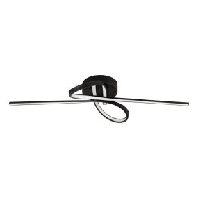 Selvina 70cm Svart från Eglo - Den moderna, minimalistiska stilen i kombination med den stilrena svarta finishen g&ouml;r lampan till en i&ouml;gonfallande detalj i vilket rum som helst.