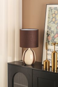 Rippel 40cm Brun bordslampa från Nordic Lighting - Rippel &auml;r en elegant bordslampa med ett harmoniskt och genomt&auml;nkt f&auml;rgspel.