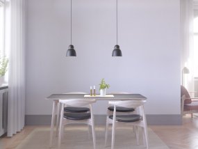 Bird Ø17 Svart/mässing från Belid - Den &auml;r n&auml;tt i storlek vilket g&ouml;r den l&auml;mplig som belysningspunkt p&aring; m&aring;nga platser i ditt hem.