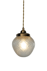 Gatsby Ø15 Antikmässing fönsterlampa från Aneta Lighting - Gatsby f&ouml;nsterlampa har ett klassiskt och elegant uttryck med en dekorativ kupa i klart, m&ouml;nstrat glas och metalldetaljer i antik m&auml;ssingsfinish.