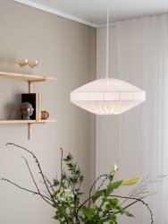 Edith Ø38 Vit taklampa från PR Home - Certifieringen garanterar att produkten &auml;r testad och fri fr&aring;n &auml;mnen som kan vara skadliga f&ouml;r h&auml;lsan och milj&ouml;n.