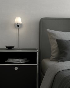 Gil Ø10 Krom från Herstal - Sk&auml;rmen i opalglas skapar en fin ljusspridning och i kombination med stommen i krom skapar Gil&nbsp;atmosf&auml;r, n&auml;rvaro och det karakt&auml;ristiska Herstal-uttrycket.