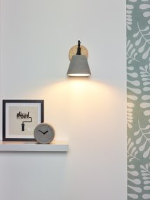 Possio 20cm Grå vägglampa från Lucide - Sk&auml;rmen &auml;r gjord av gr&aring; betong som ger ett r&aring;tt och industriellt uttryck.