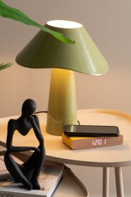 Ameno 33cm Grön bordslampa från Leitmotiv - Ameno &auml;r en stilren bordslampa i metall med blank gr&ouml;n finish som ger ett mjukt och harmoniskt uttryck.