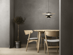 Picasso Ø50 Mattsvart taklampa från Belid - F&ouml;r att pendeln ska kunna passa in i heminredningen under flera &aring;r, har vi valt att h&aring;lla designen enkel och elegant.