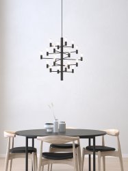 Manola 20 Ø70 Svart taklampa från Herstal - Lampan skapar en magnifik atmosf&auml;r n&auml;r den h&auml;nger i en hall eller &ouml;ver matbordet.