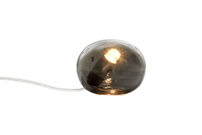 Globus 10cm Rökfärgad bordslampa från Aneta Lighting - Globus bordslampa i r&ouml;kf&auml;rgat glas med ljusk&auml;lla inuti glasbollen som ger ett dekorativt och bekv&auml;mt ljus.