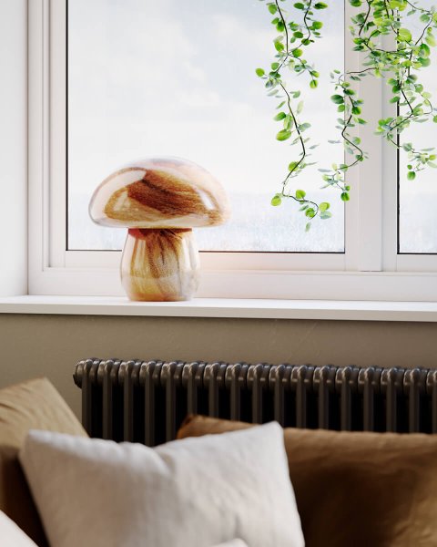 Mira Mushroom 30cm Natur bordslampa från By Rydéns - Lampan &auml;r inte bara en funktionell ljusk&auml;lla utan ocks&aring; en konstn&auml;rlig detalj som lyfter fram din inredning med sin naturinspirerade design och handgjorda kvalitet.