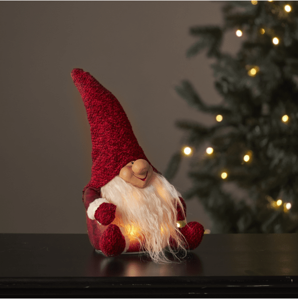Joylight Tomte Röd från Star Trading - Mysig r&ouml;d jultomte som lyservackert&nbsp; i kroppen med varmvitt sken.