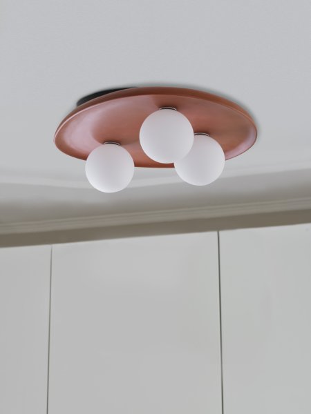 Clay Nest 50cm Brun plafond från Ledvance - Glaskuporna i opal som omfamnar ljusk&auml;llorna skapar ett fint och bl&auml;ndfritt ljus i rummet.