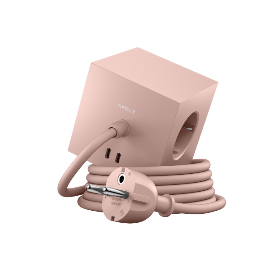Square 1 with 30W Dual USBC & Magnetic base, 3m Rosa från Avolt - Grenuttag fr&aring;n Avolt med en stilren design med en l&aring;ng sladd i PVC, en kub i &aring;tervunnen plast och en magnetplatta i botten f&ouml;r att kunna h&auml;ngas upp p&aring; v&auml;ggen.