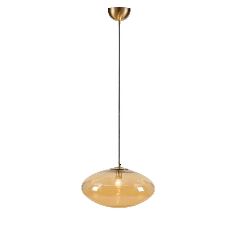 Locus Ø38 Amber taklampa från Markslöjd - Pendeln Locus har ett ovalformat, handbl&aring;st b&auml;rnstensf&auml;rgat glas och en detlajer i m&auml;ssing.