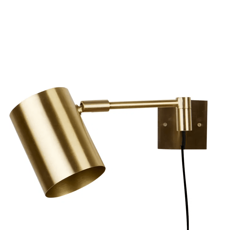 Hali Matt mässing läslampa från H. Skjalm P - Enkel och elegant lampa som passar perfekt f&ouml;r kontoret, hallen eller som l&auml;slampa i sovrummet eller vid soffan.