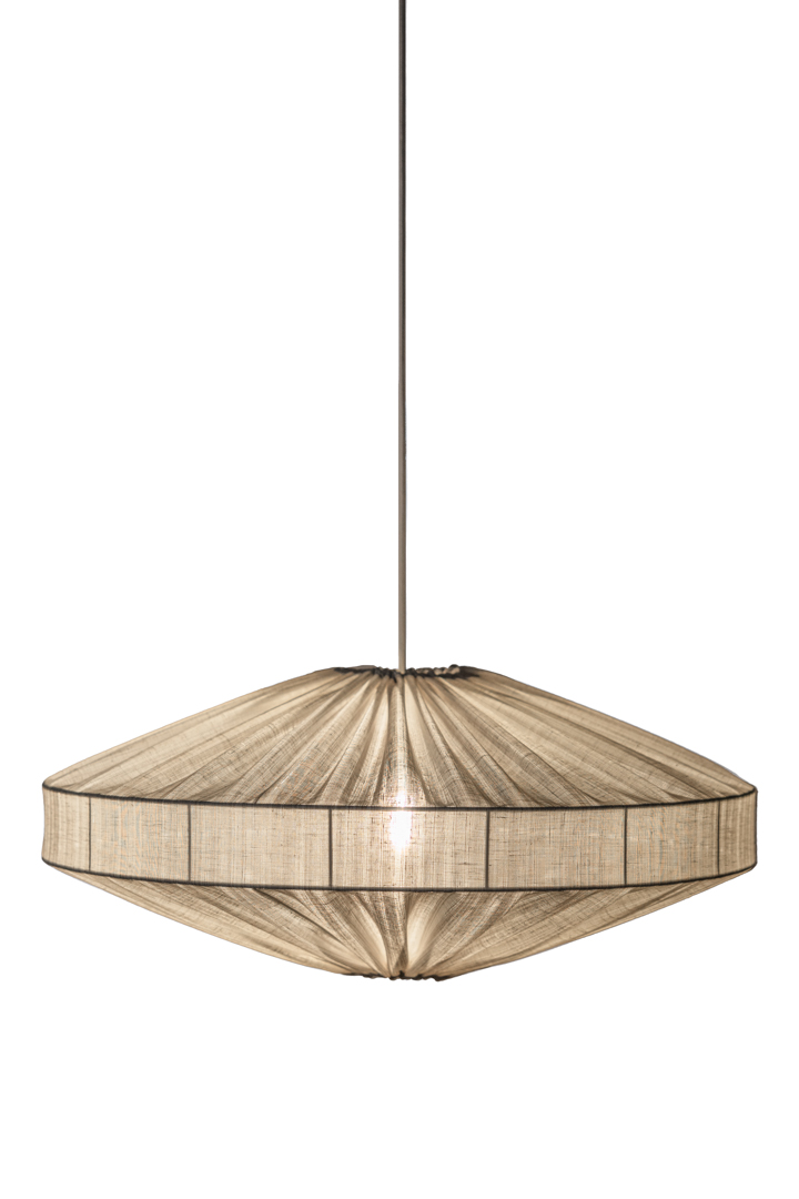 Alba Rand skärm exkl. upphäng Ø58 Vit taklampa från Alde & Lind - Den eleganta randen i tyget ger lampsk&auml;rmen Alba ett sofistikerat och elegant uttryck.
