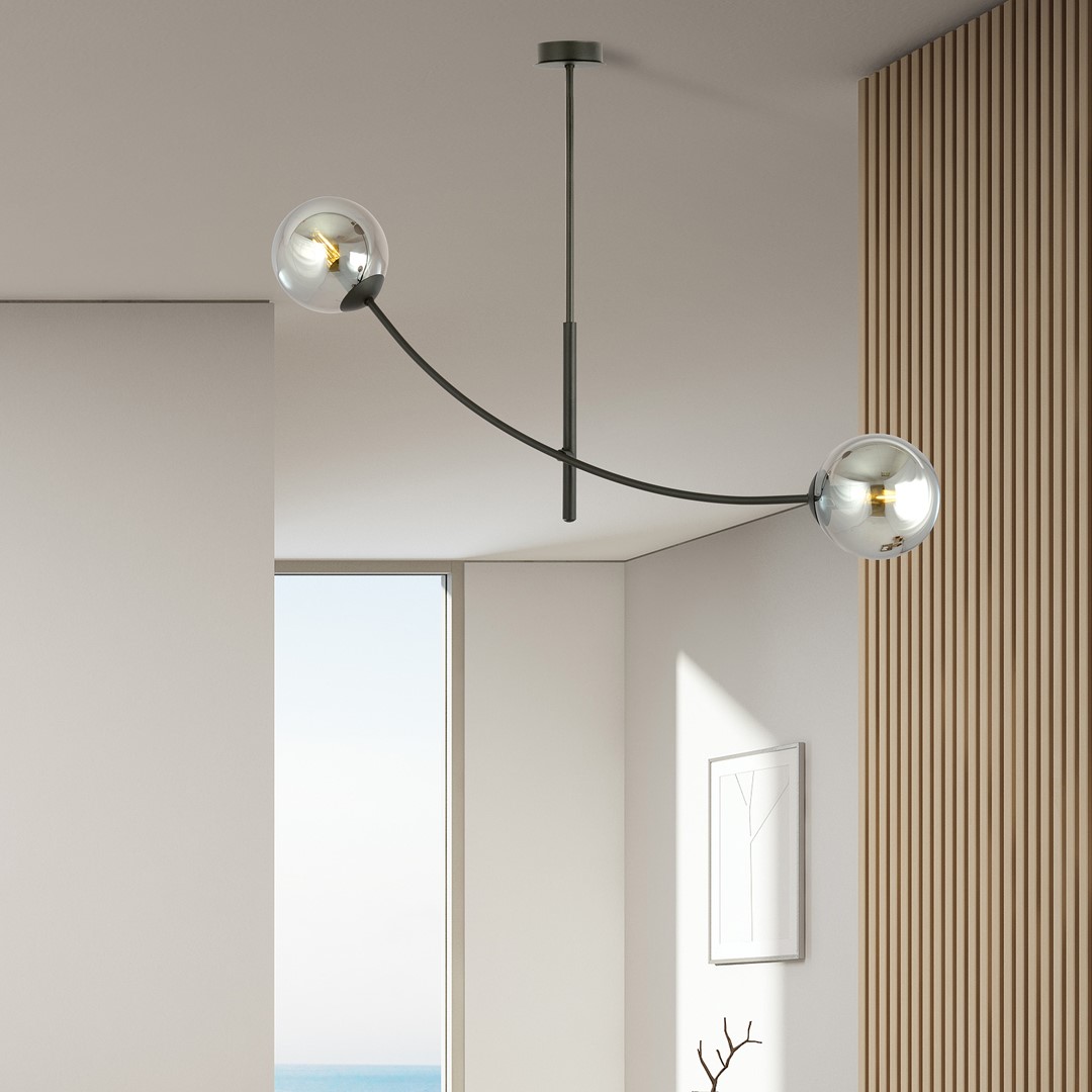 Hunter 83cm Svart/Rökfärgad taklampa från Emibig Lighting - Lampan g&ouml;r sig s&auml;rskilt bra ovanf&ouml;r ett bord eller en k&ouml;ks&ouml;, d&auml;r den skapar en unik och inbjudande atmosf&auml;r.