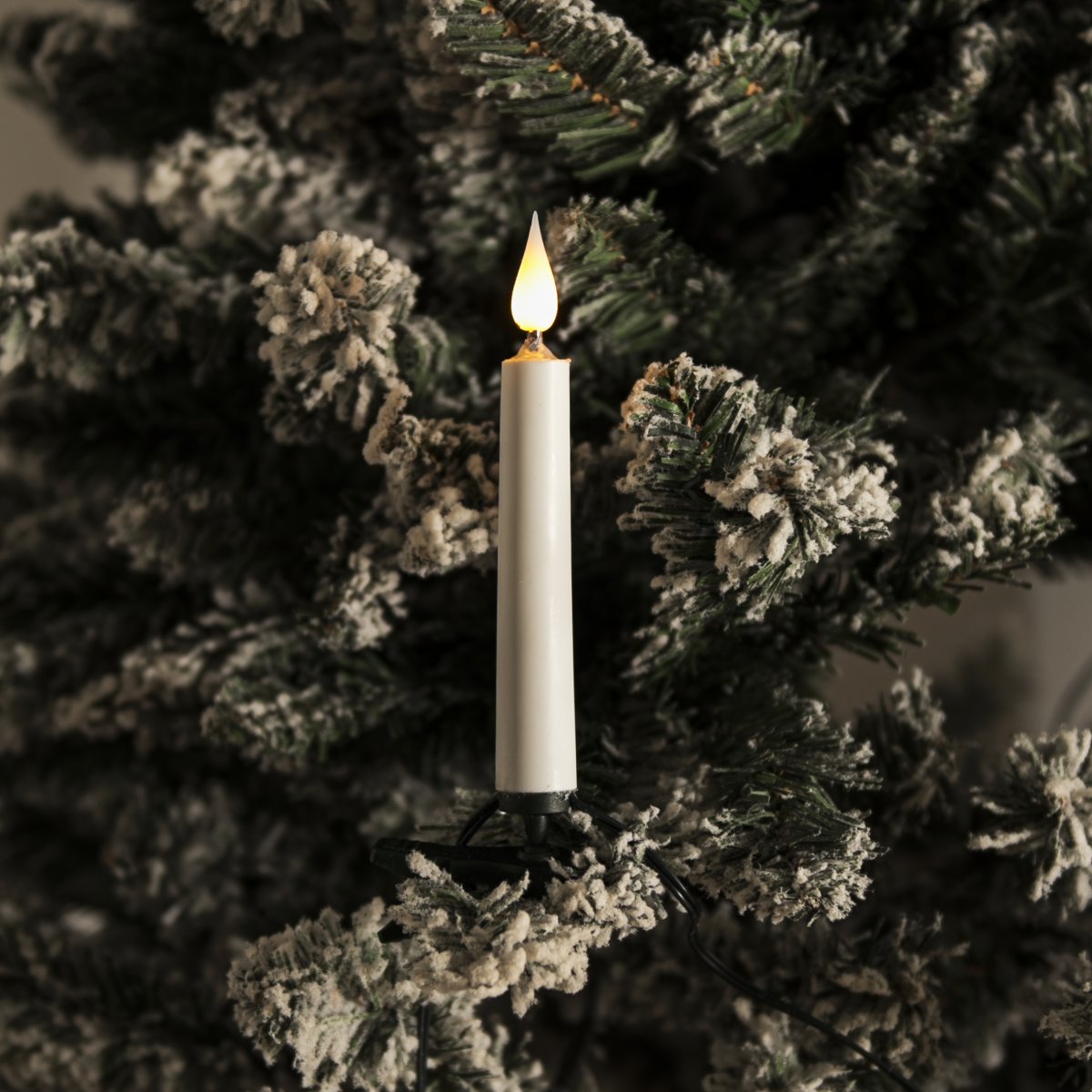 Julgransbelysning varmvit 25LED 17m Grön från Konstsmide - Skapa en klassisk och st&auml;mningsfull julgran med denna ljusslinga med vita ljus.
